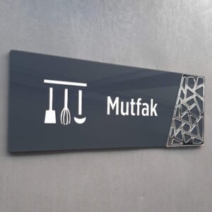 Kapı İsimliği 62