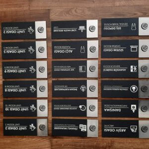 Kapı İsimliği 69
